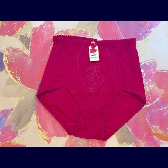 Lacy assorted embroidery design print panties - Picture 1 of 8